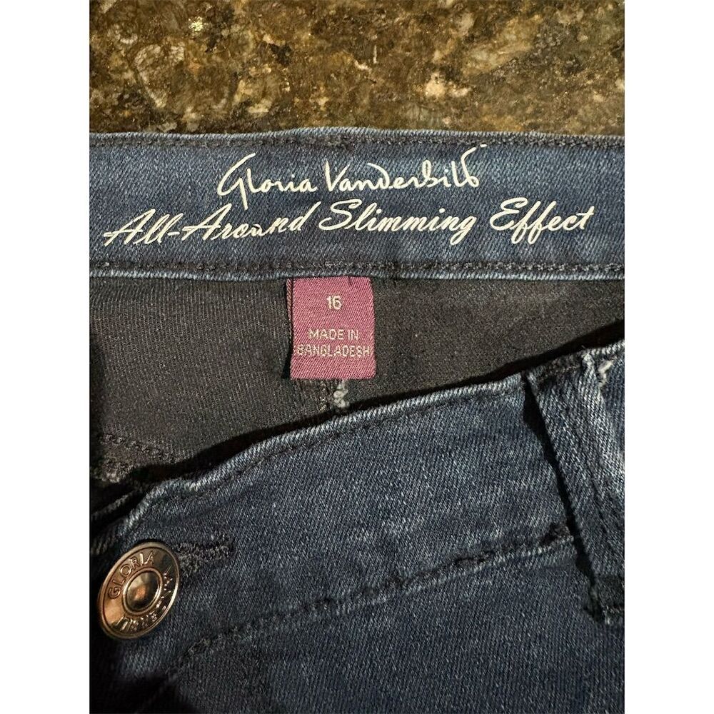 Gloria Vanderbilt Amanda Women's Blue Denim Capris Size 16 Casual - Picture 5 of 8
